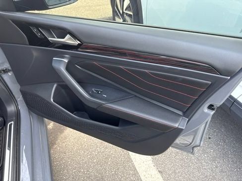 Used 2022 Volkswagen Jetta GLI Autobahn FWD image 24