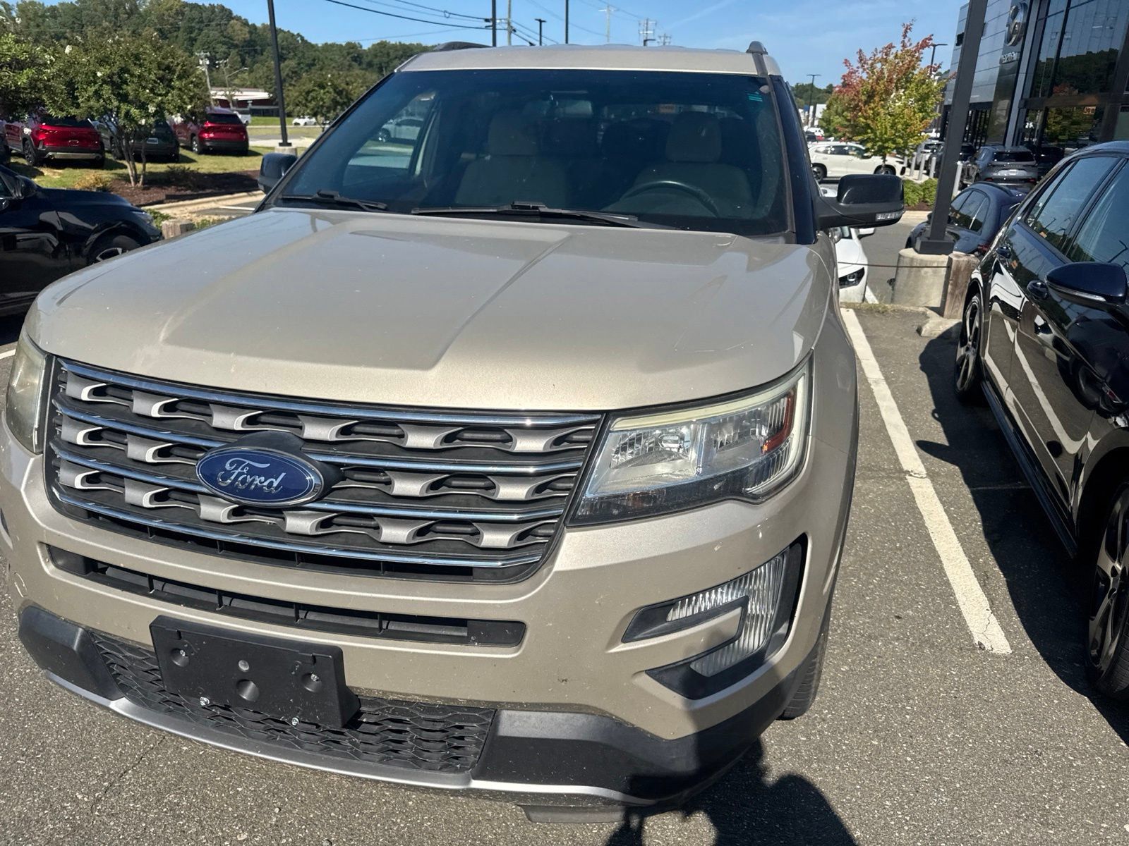 Used 2017 Ford Explorer XLT AWD/4WD image 17