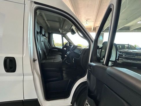 Used 2024 RAM ProMaster 3500 w/ Convenience Group image 21