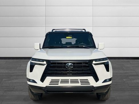 Used 2025 Lexus GX 550 w/ Accessory Package (Z1) AWD/4WD image 8