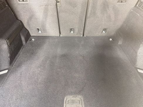 Used 2025 Audi Q5 Premium w/ Convenience Package image 21