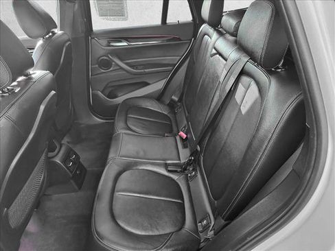 Used 2018 BMW X1 xDrive28i image 18