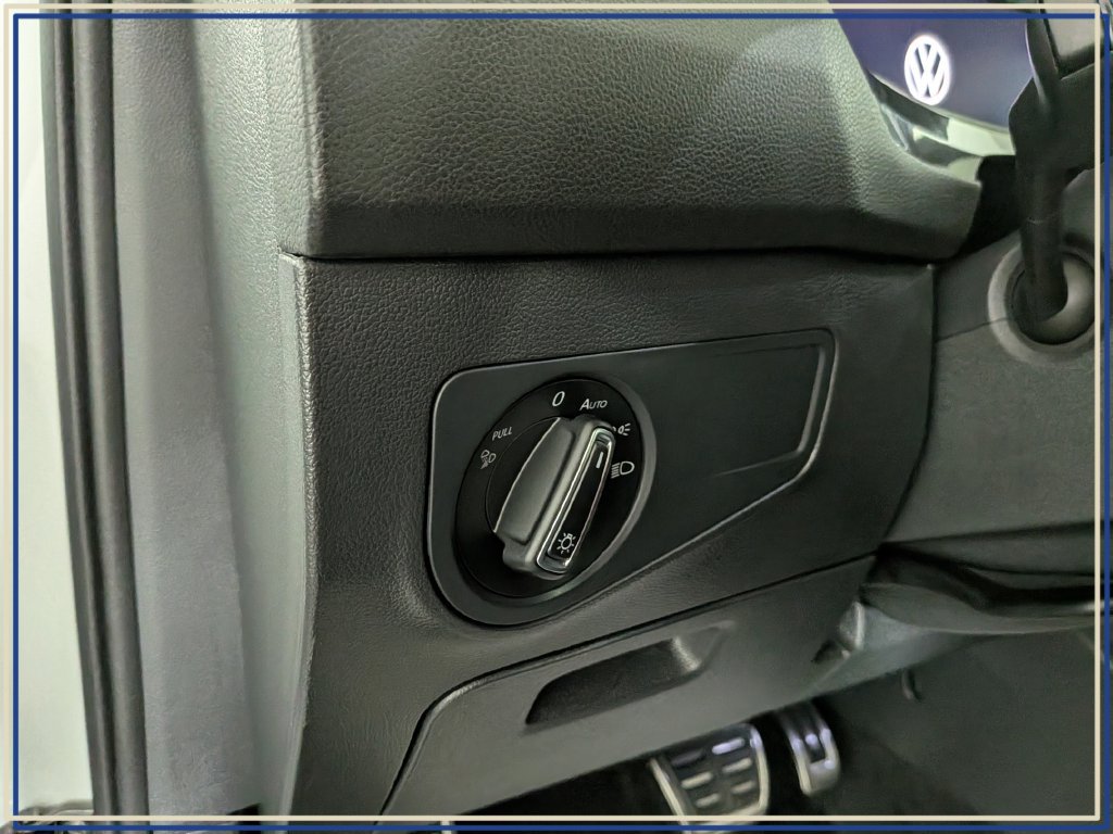 Used 2024 Volkswagen Tiguan SEL R-Line AWD/4WD image 20