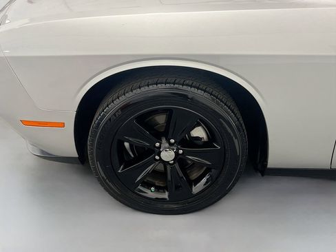 Used 2023 Dodge Challenger SXT image 27