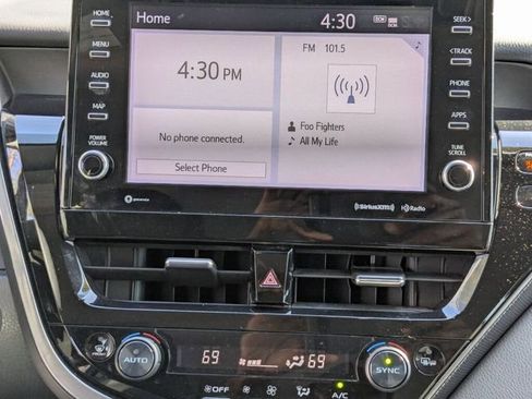 Used 2022 Toyota Camry XSE image 14