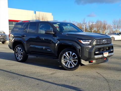 New 2025 Toyota 4Runner Limited image 2