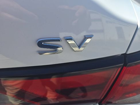 Used 2022 Nissan Sentra SV FWD image 41