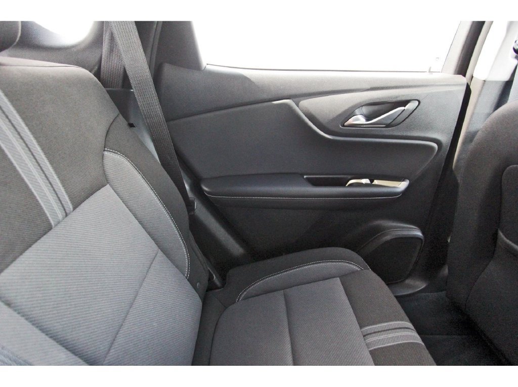 Used 2024 Chevrolet Blazer LT w/ Convenience Package FWD image 11
