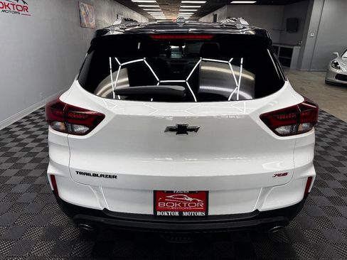 Used 2021 Chevrolet TrailBlazer RS image 11