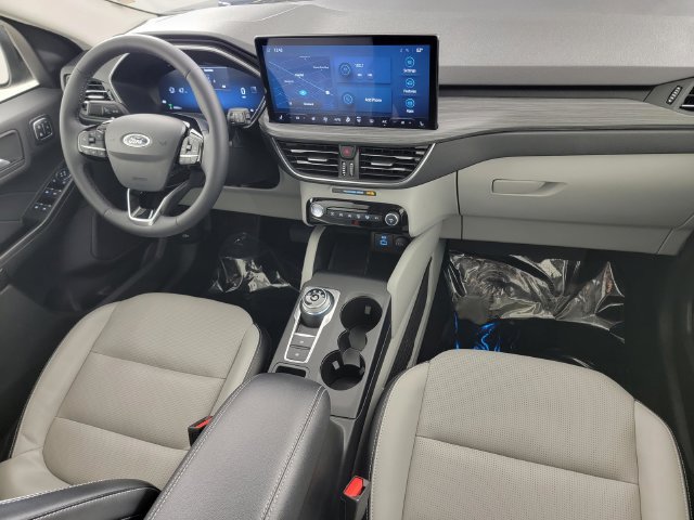 Certified 2023 Ford Escape Platinum AWD/4WD image 33