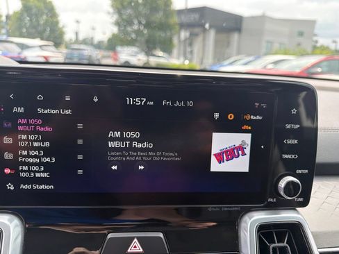 Certified 2023 Kia Sorento SX AWD/4WD image 10
