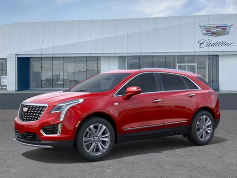 New 2026 Cadillac XT5 Premium Luxury image 2