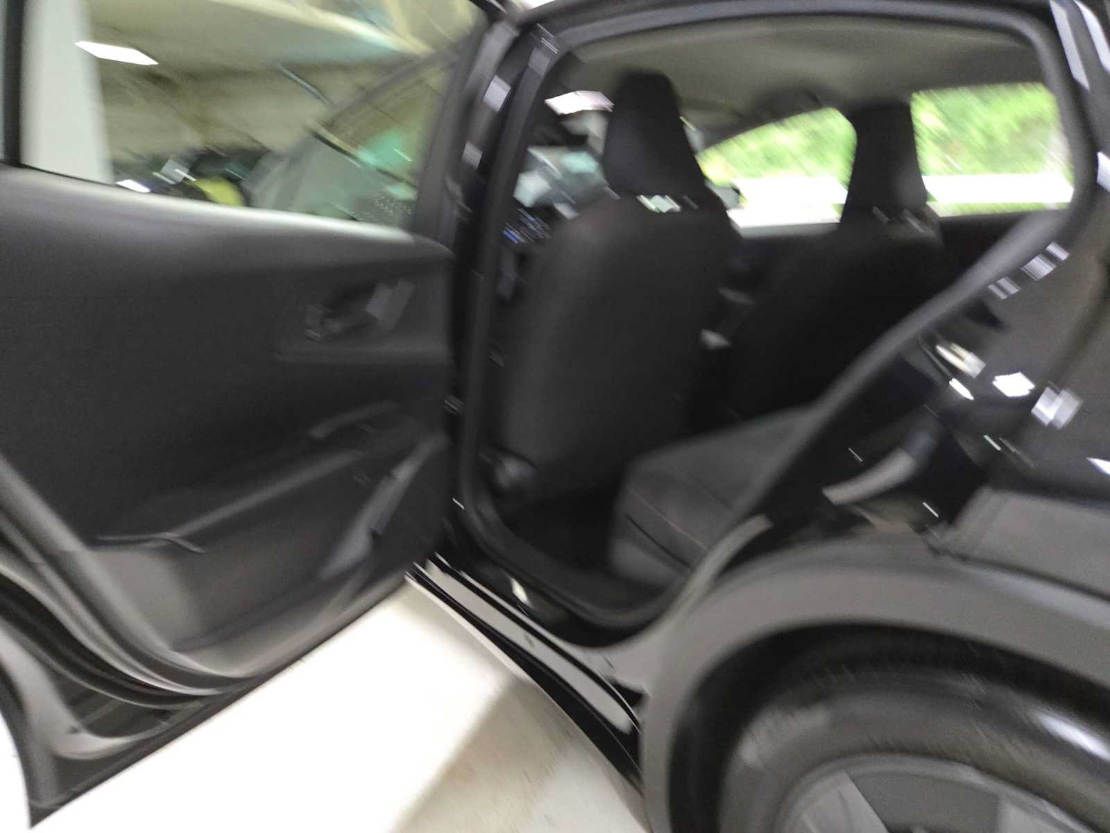 Used 2025 Toyota Prius Plug-In Hybrid FWD image 15
