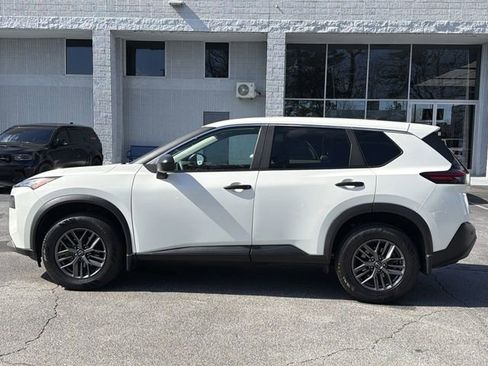 Certified 2023 Nissan Rogue S image 2