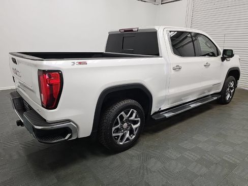 Used 2023 GMC Sierra 1500 SLT AWD/4WD image 9