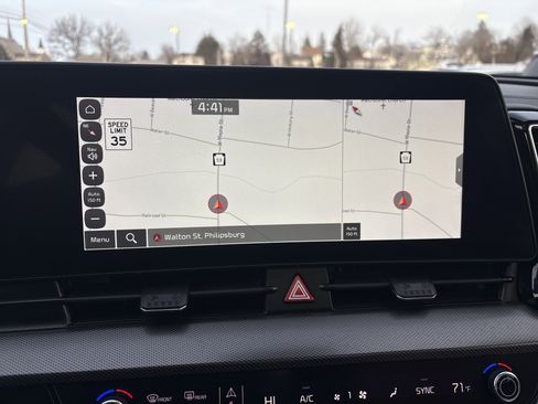 Used 2024 Kia Sportage SX image 27