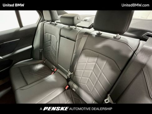 Used 2025 BMW 530i xDrive w/ Premium Package image 21