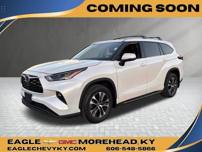 Used 2022 Toyota Highlander XLE