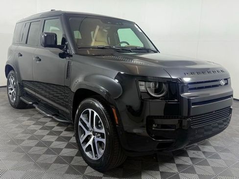 New 2026 Land Rover Defender 110 X-Dynamic SE image 10