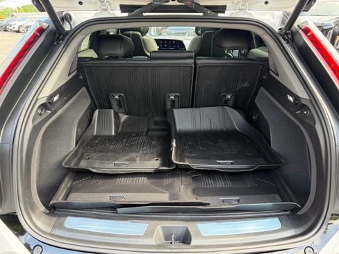 Used 2025 Cadillac Optiq Luxury 1 w/ LPO, Floor Liner Package AWD/4WD image 27