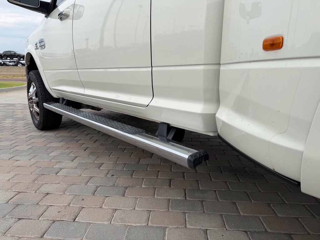 Used 2018 RAM 3500 Laramie Longhorn AWD/4WD image 11