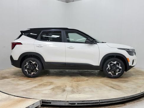 New 2026 Kia Seltos S image 4