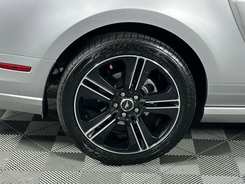 Used 2014 Ford Mustang GT Premium w/ Electronics Package image 17