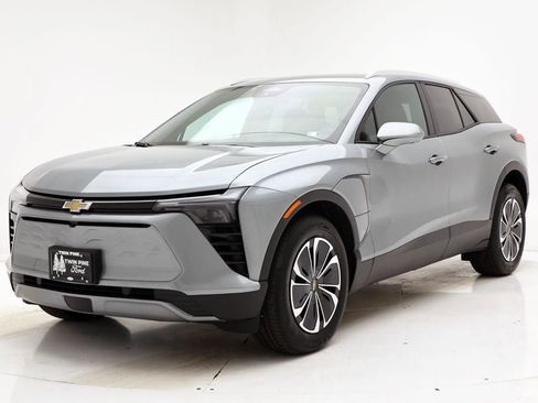 Used 2024 Chevrolet Blazer EV LT image 5