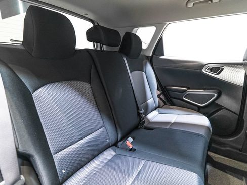 Used 2025 Kia Soul LX FWD image 29