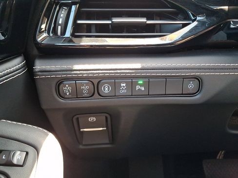Certified 2023 Acura MDX SH-AWD w/ Advance Package image 28
