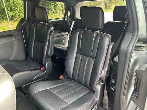 Used 2019 Dodge Grand Caravan GT image 13
