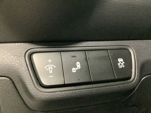 Certified 2023 Kia Forte LXS w/ LXS Technology Package image 8