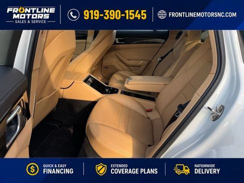 Used 2018 Porsche Panamera RWD image 14