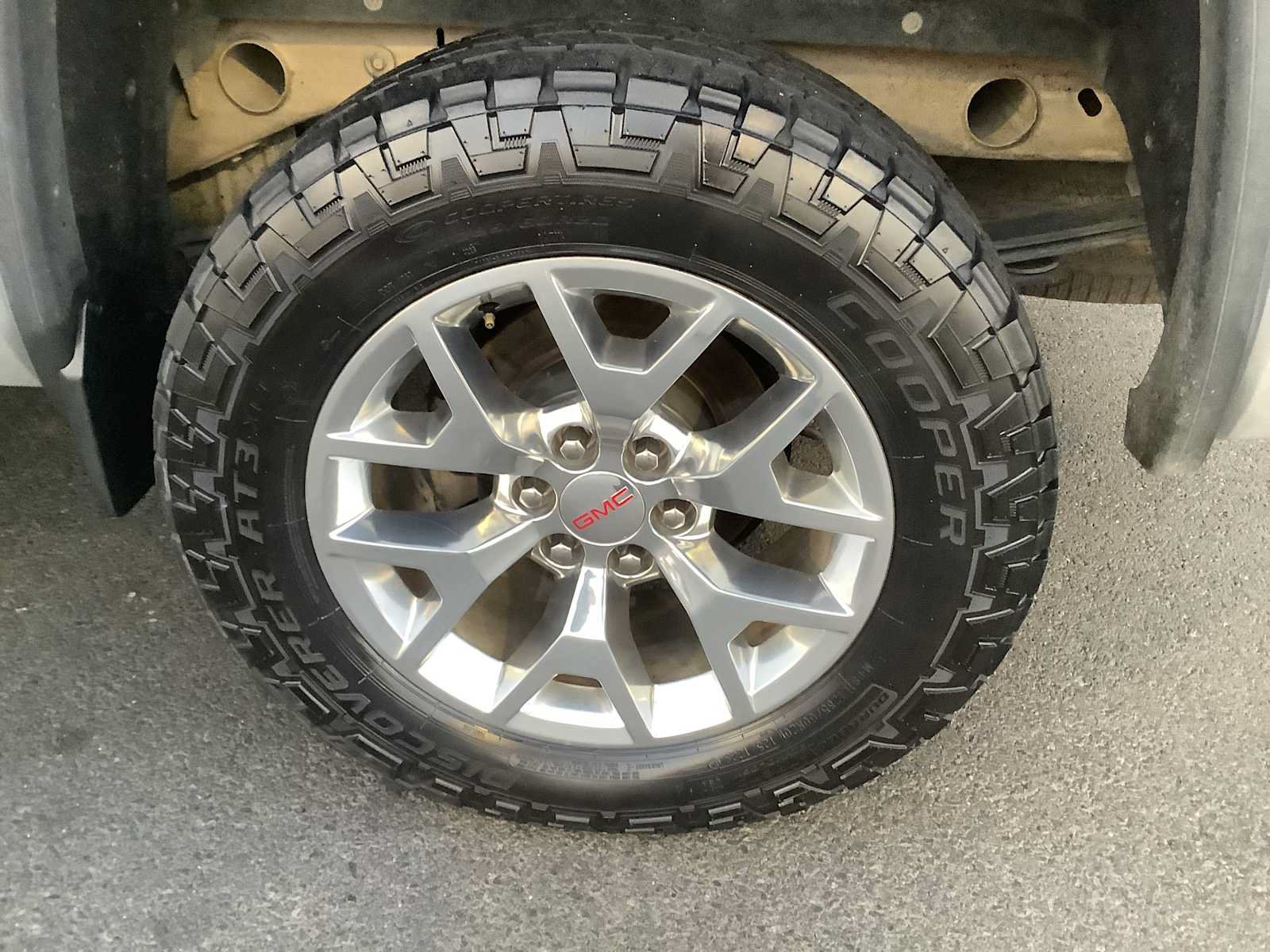 Used 2017 GMC Sierra 1500 SLT w/ SLT Premium Package AWD/4WD image 7