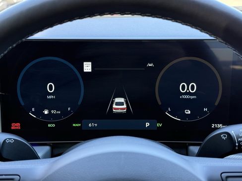 Used 2025 Hyundai Sonata Limited image 12