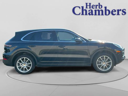 Used 2021 Porsche Cayenne AWD/4WD image 10