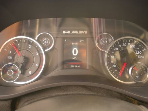 Used 2022 RAM 3500 Big Horn image 35