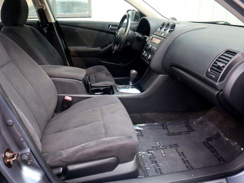 Used 2010 Nissan Altima 3.5 SR w/ Sport Pkg image 40