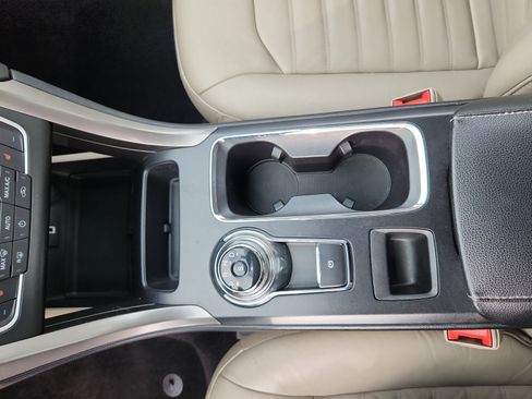 Used 2017 Ford Fusion SE w/ Fusion SE Technology Package image 15