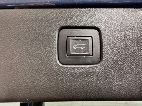Used 2025 Buick Envista Avenir FWD image 43