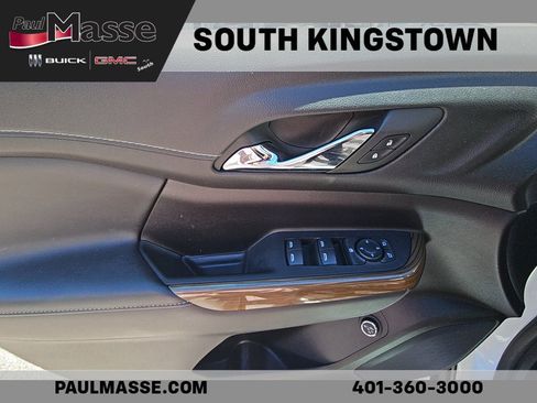 Used 2023 GMC Acadia SLE w/ Driver Convenience Package AWD/4WD image 10