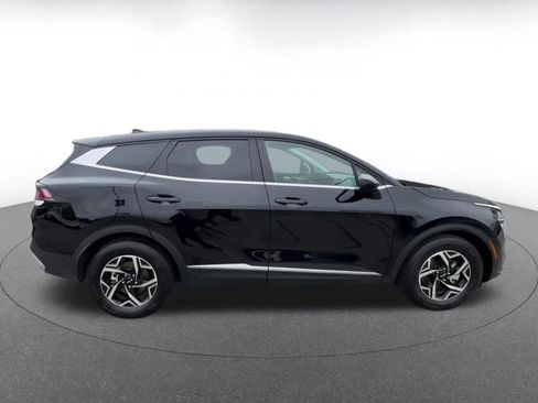 Used 2025 Kia Sportage LX FWD image 17