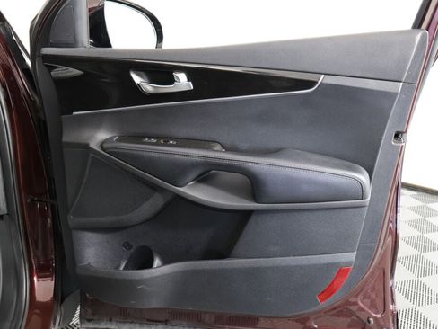 Used 2019 Kia Sorento LX image 27