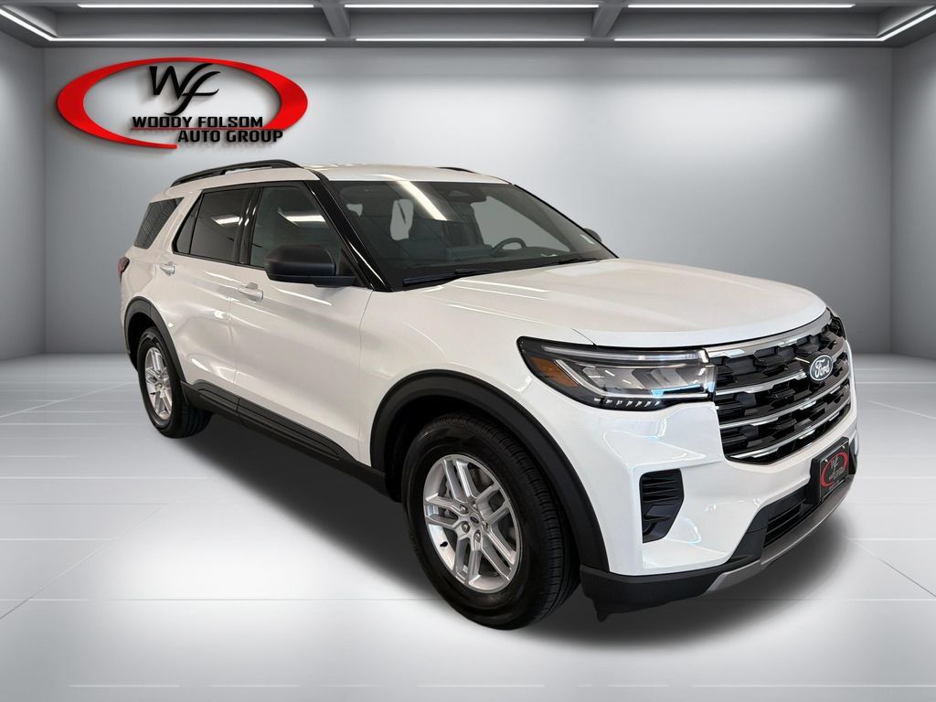 New 2027 Ford Explorer Active RWD image 3