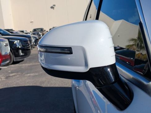 Used 2024 Kia Telluride SX Prestige image 10