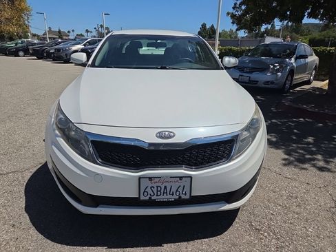 Used 2011 Kia Optima LX FWD image 8