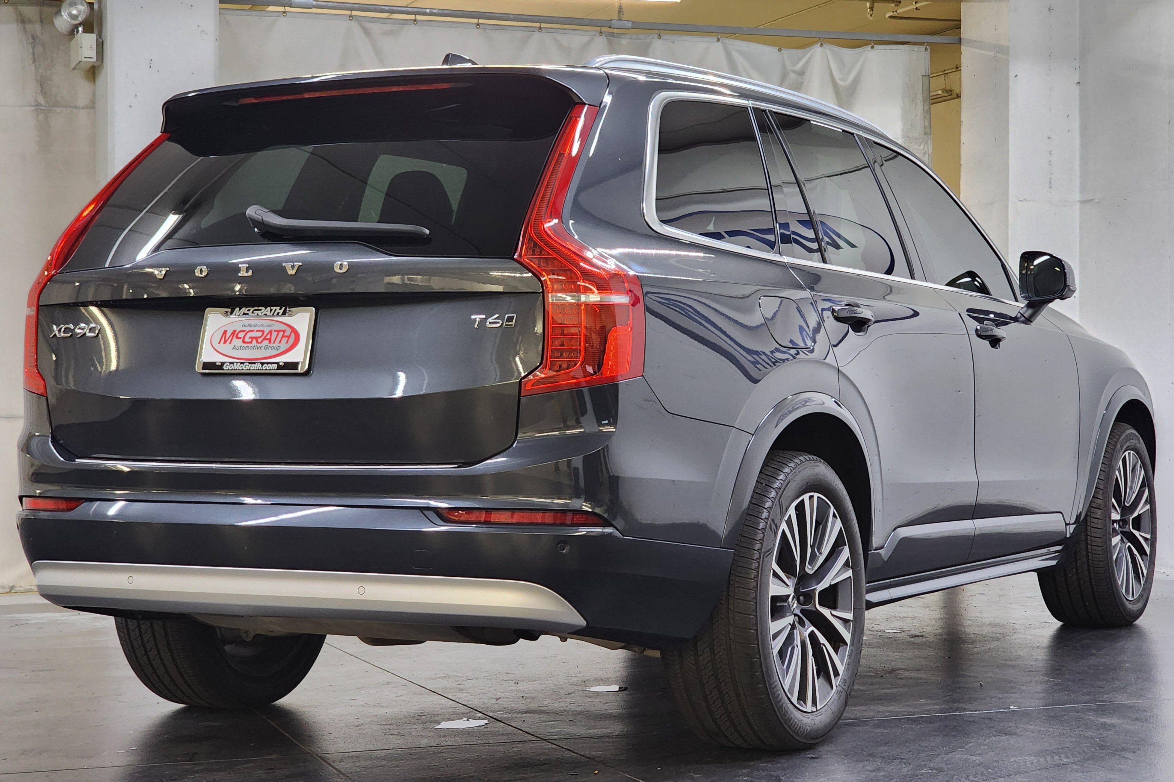 Used 2022 Volvo XC90 T6 Momentum w/ Advanced Package AWD/4WD image 6