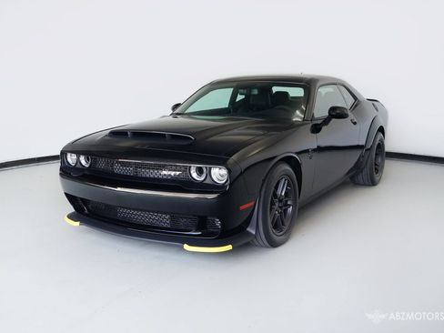Used 2023 Dodge Challenger SRT Hellcat Redeye RWD image 2