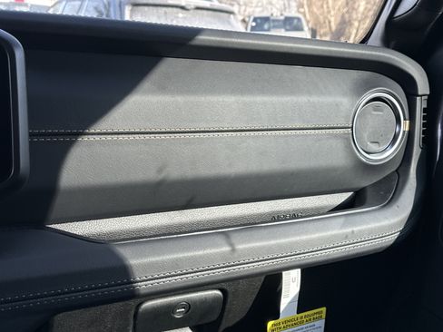 New 2026 Jeep Gladiator Sahara image 8