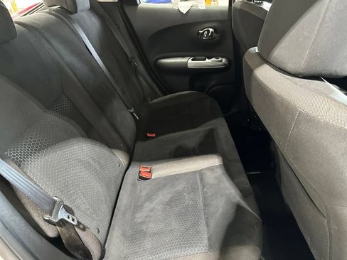 Used 2015 Nissan Juke SV AWD/4WD image 19